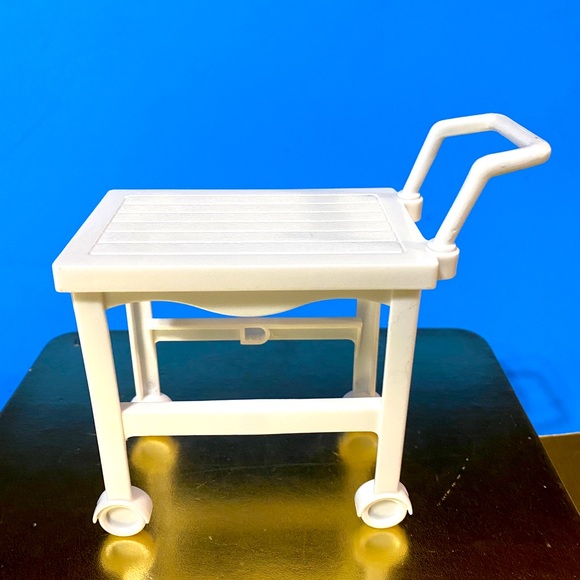 BARBIE VTG 1995 COLLECTIBLE PATIO DOLLHOUSE FURNITURE TABLE & PUSH CART - Picture 2 of 7